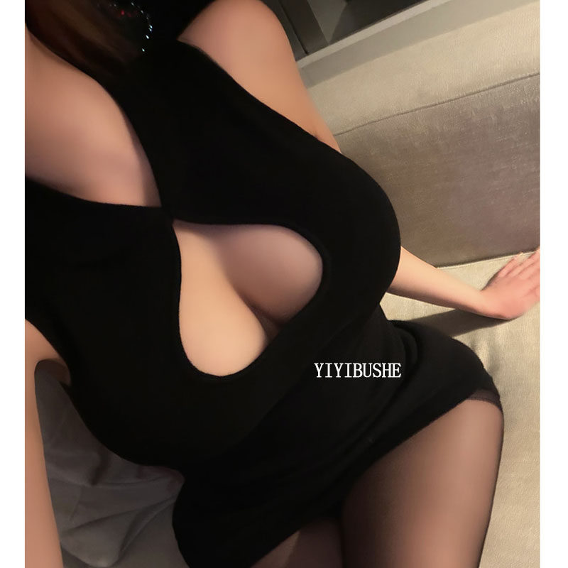 性感女人味镂空黑色包臀连衣裙
