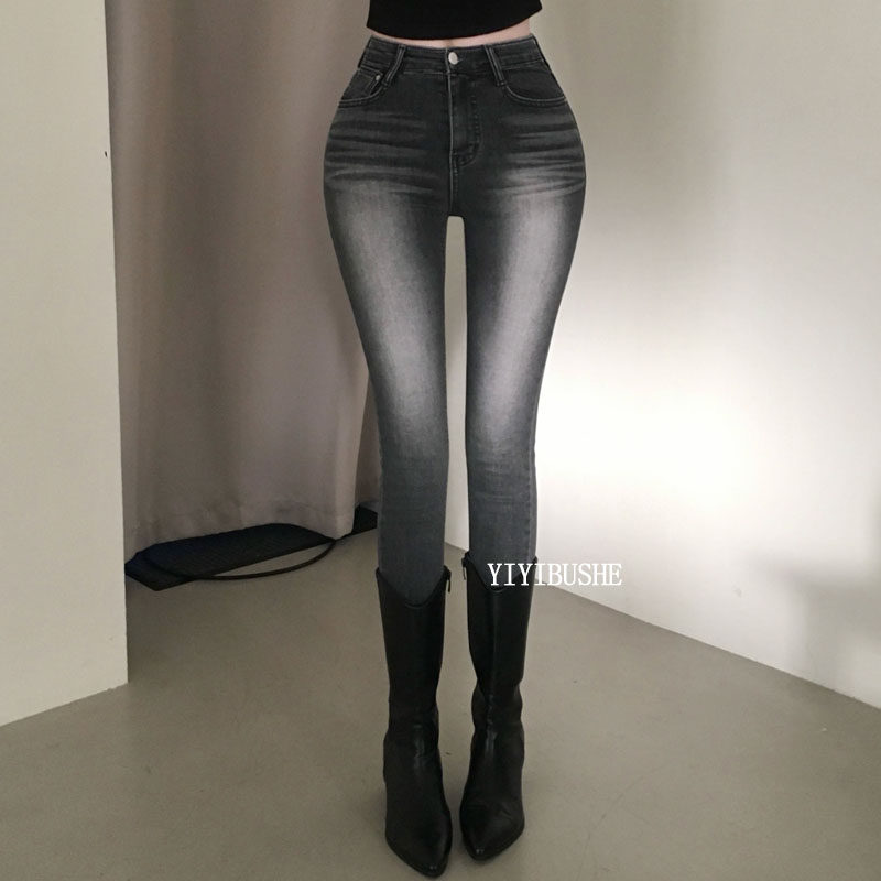 性感显瘦高腰配靴子小脚牛仔裤