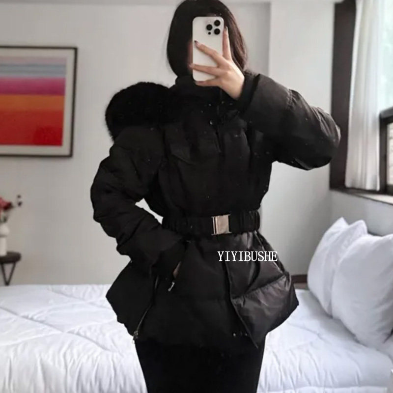蓬松大毛领鸭绒连帽羽绒服