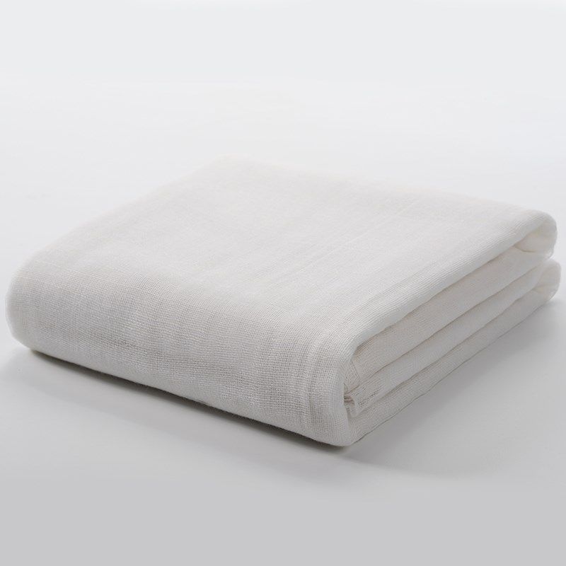 他是圈内闻名的名导三婚娶小30岁妻子64岁喜当爹今还要忙挣钱