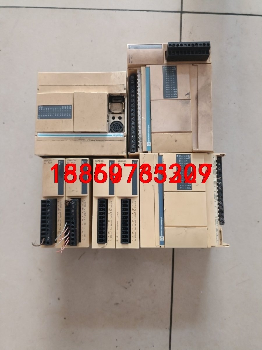 施耐德PLC   TWDAMM3HT    TWDLCAA2议价