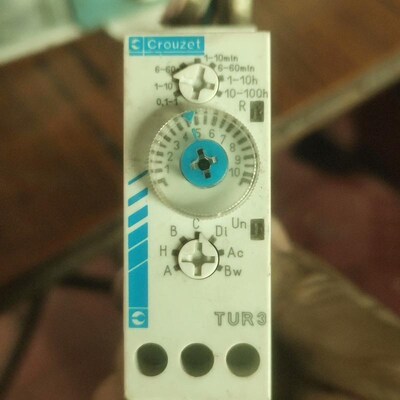 法国高诺斯TU2R1 88865103时间继电器 现货1只1议价