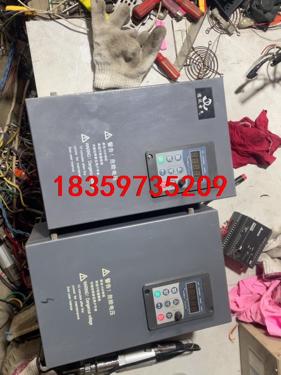 德沃变频器15kw德沃VT80-G15T4B拆机两台 成色漂议价