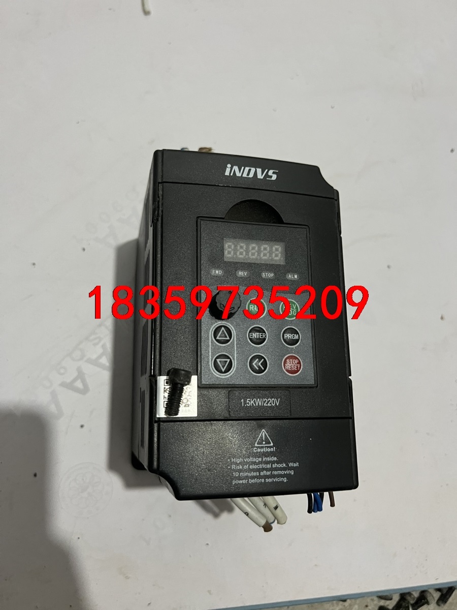 应捷思1.5KW变频器Y500-Y0015M1，现货一台，成议价