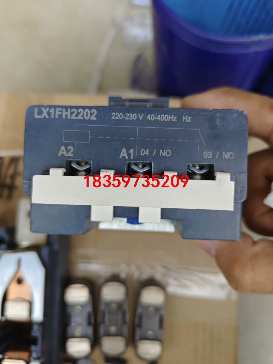 施耐德LX1FH2202接触器线圈，全新原装正品，有需要的联议价