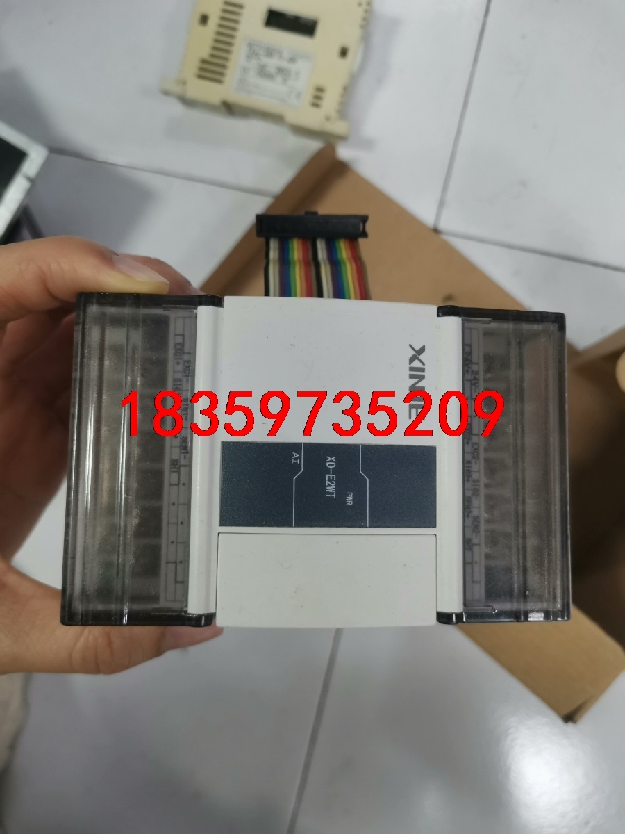 信捷模块，断角，XD-E2WT，实图拍摄，功能正常，300一议价