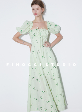 FINOCCI法式梧桐区色织定染刺绣亮片显瘦度假出片氛围美感连衣裙