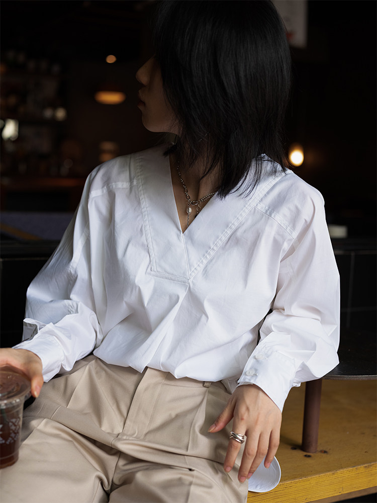 GUOE 20AW V-neck striped loose raglan sleeve shirt design sense niche long-sleeved shirt women's outerwear all-match