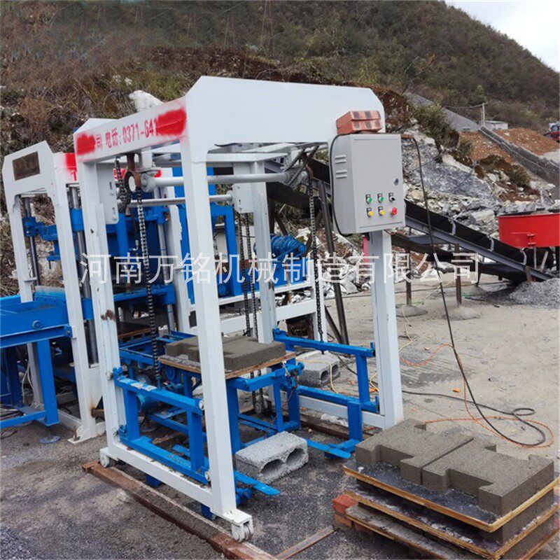 河南万铭工程工字护坡六棱块彩色路面水利水泥制砖机全自动液压