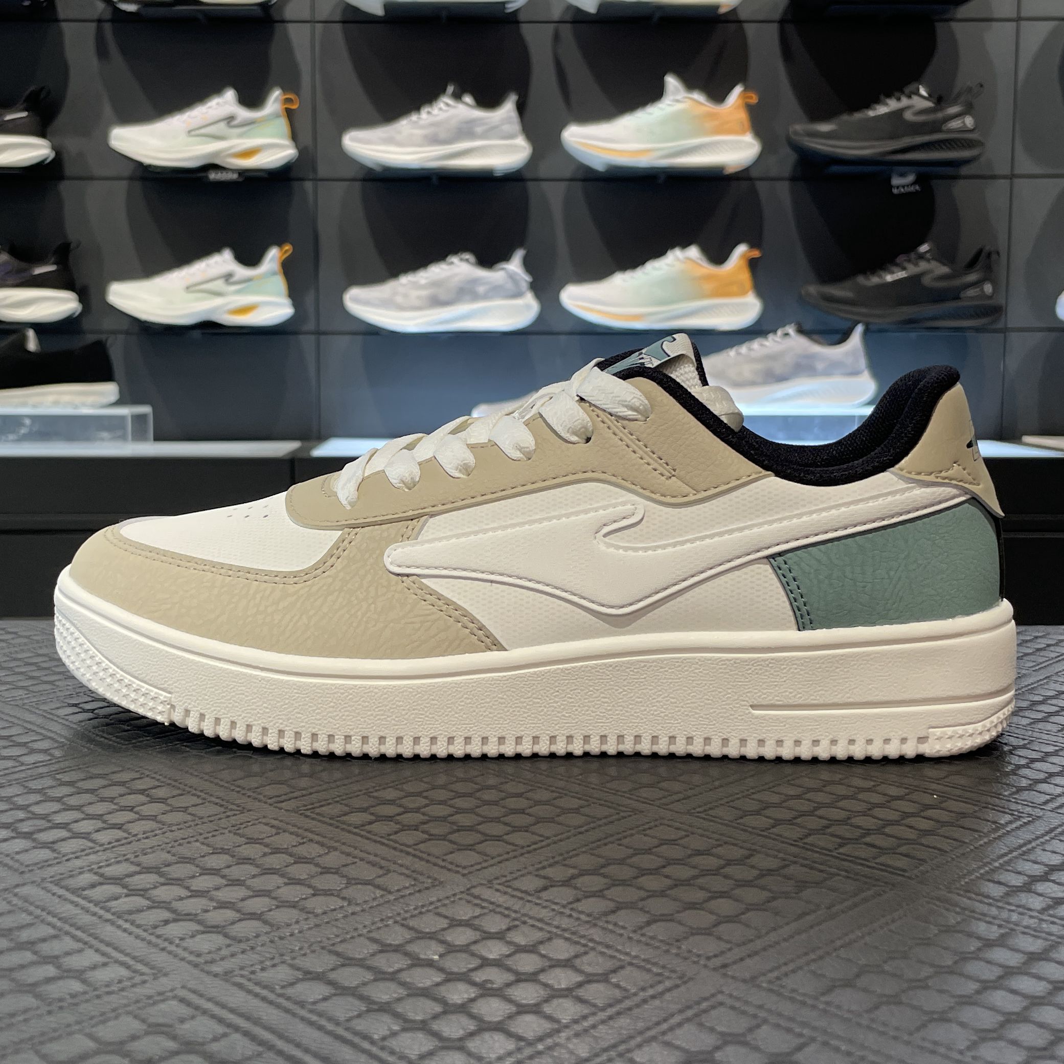 鸿星尔克2024秋季新品男子休闲时尚百搭轻便滑板鞋男女同款滑板鞋