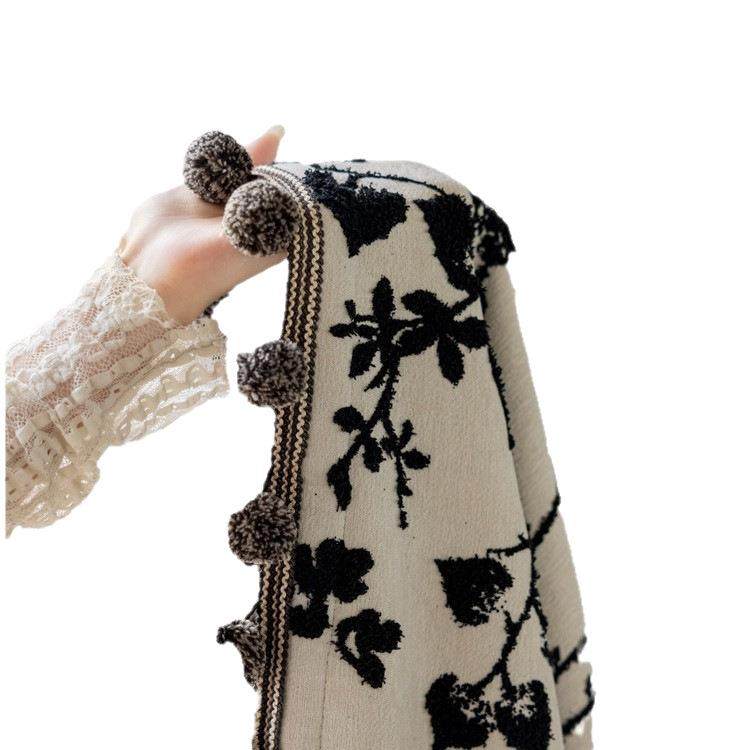 2024新款法式中古风雪尼尔提花高级感复古客厅卧室遮光窗帘满枝