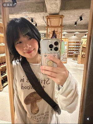 初夏甜美少女印花长袖T恤