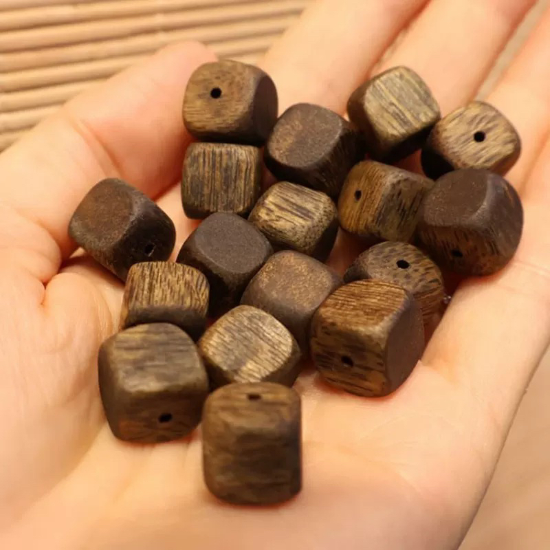 天然沉香手串方珠散珠子【手串DIY】木质单珠吊坠项链纯天然臻品