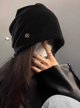 金属字母小标黑色堆堆帽