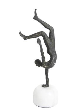 现代简约运动体操人物摆件创意家居办公室书房金属装饰品摆设
