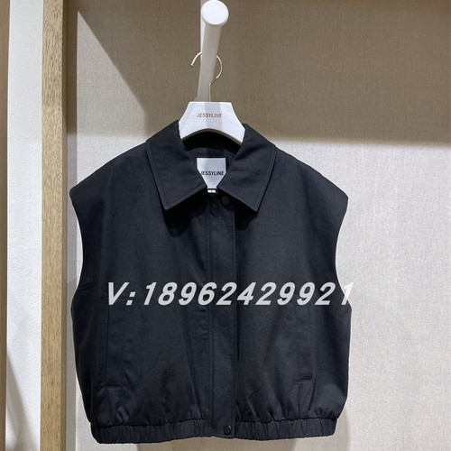 jessyline2024春夏杰茜莱时尚黑色百搭短款马夹坎肩411109029-499