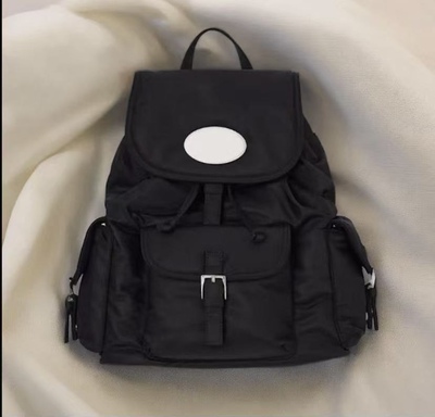 韩单 尾 金珍妮同款双肩包休闲包韩国多口袋小巧抽绳双肩包女