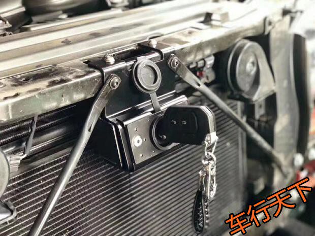 牧马人 机盖锁 引擎盖锁 发动机盖锁 防盗锁 jl 18-19款