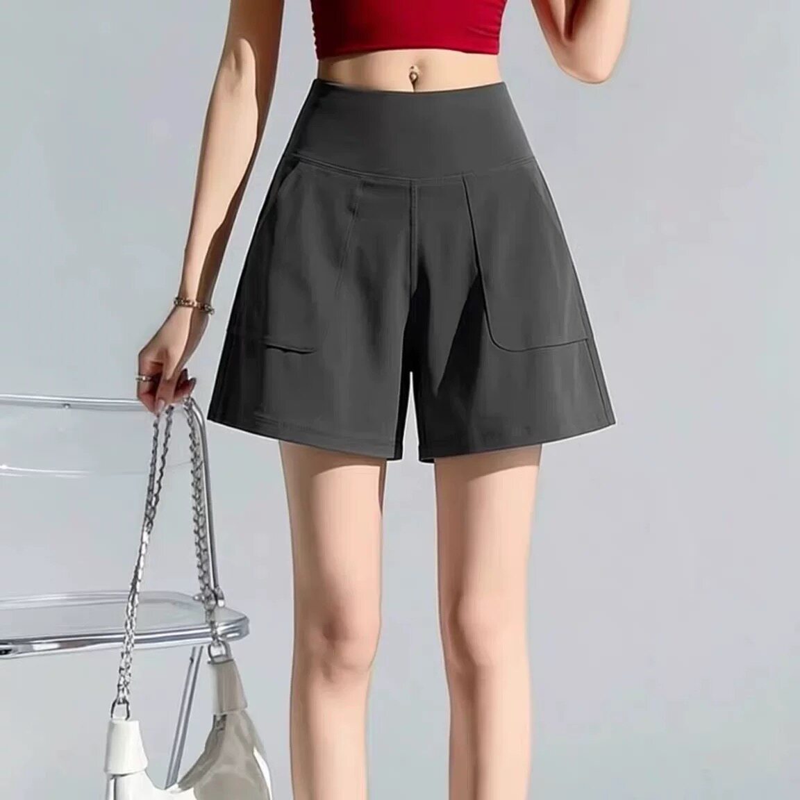 女款宽松显瘦透气瑜伽跑步短裤图片