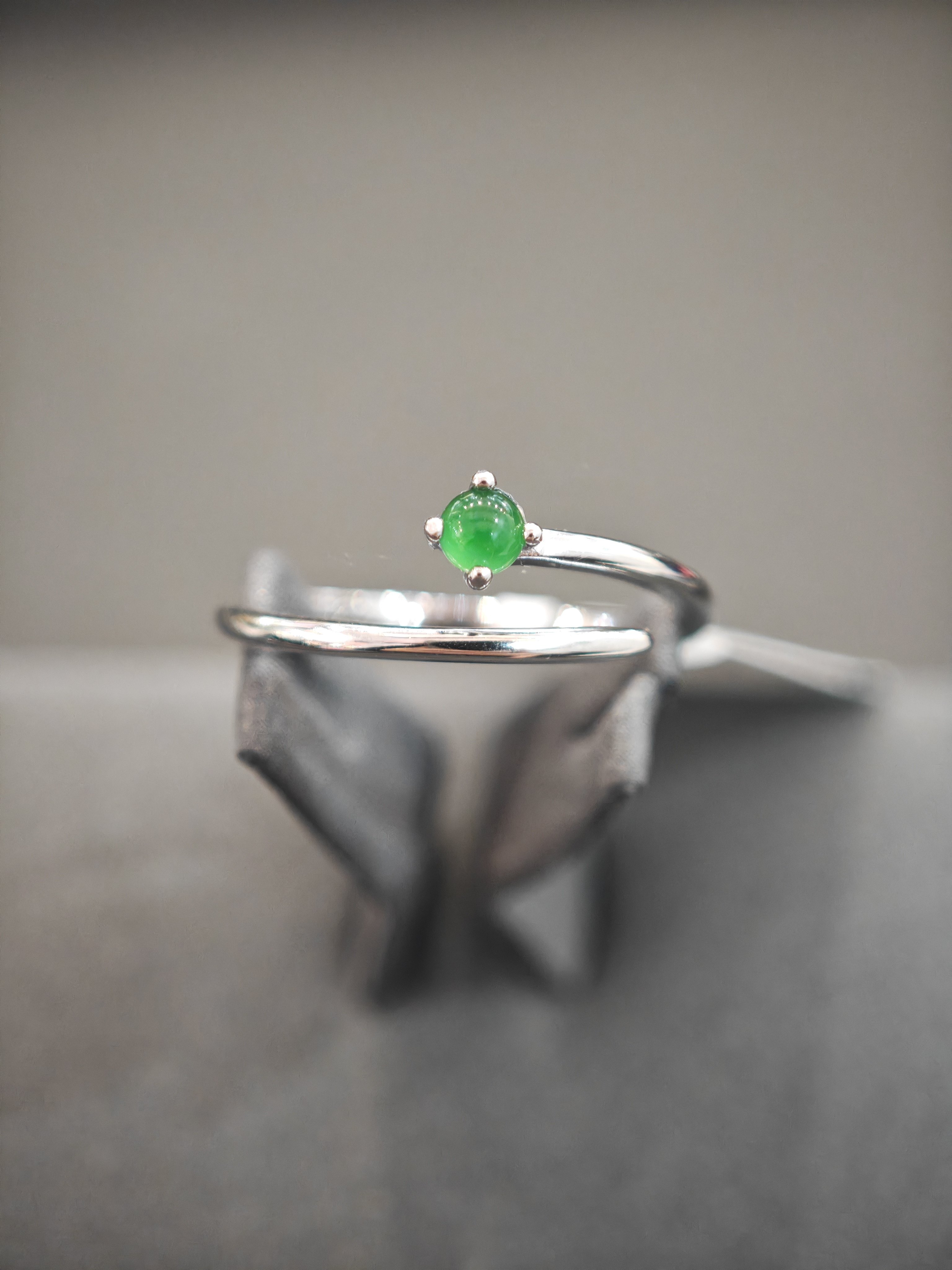 天然缅甸翡翠A货玉戒指保真镶嵌玉指环蛋面尾戒生日礼物送女友