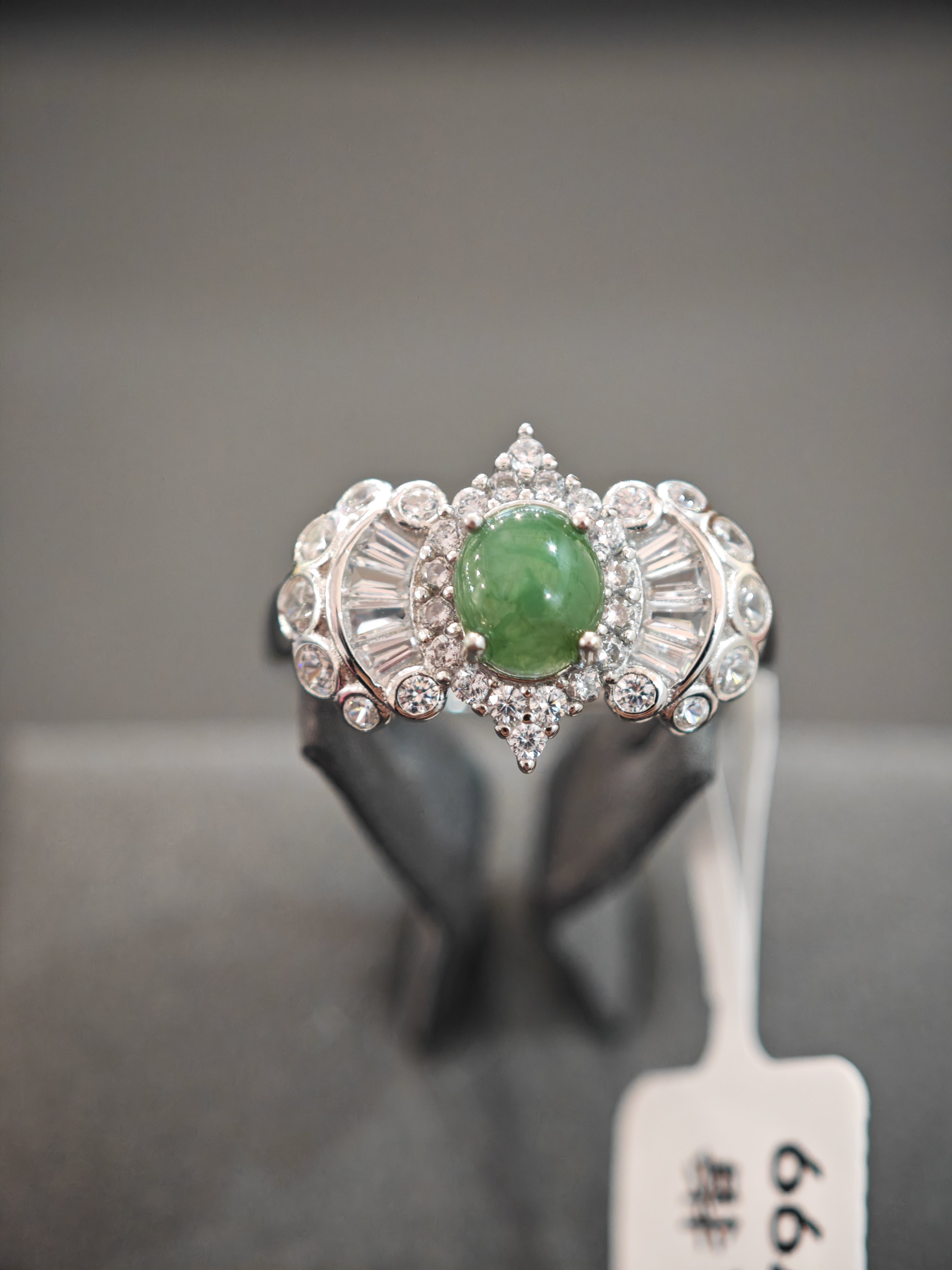 天然缅甸翡翠A货戒指设计款镶嵌