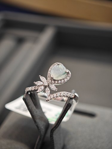 天然缅甸翡翠A货戒指保真镶嵌玉指环蓝水白冰戒圈尾戒生日礼物