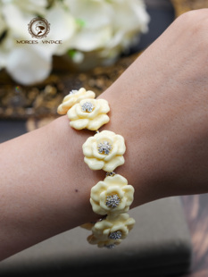 Vintage复古董首饰NOLAN MILLER白色树脂山茶花白玫瑰胸针耳夹