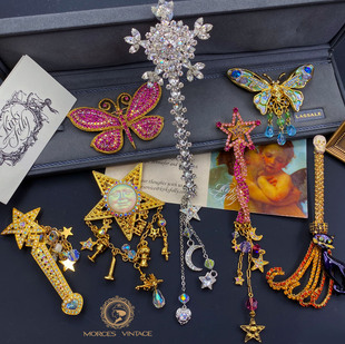 Kirks Folly小魔女流星魔法棒雪花流苏蝴蝶胸针