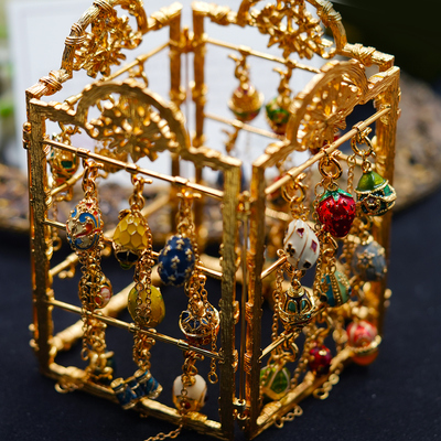 joanrivers珐琅万圣节彩蛋吊坠