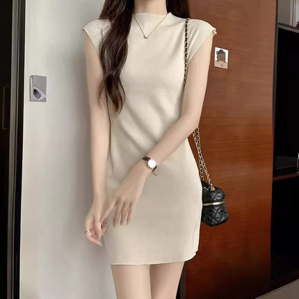 小个子修身小众弹力包臀裙新款无袖简约百搭显瘦针织连衣裙女