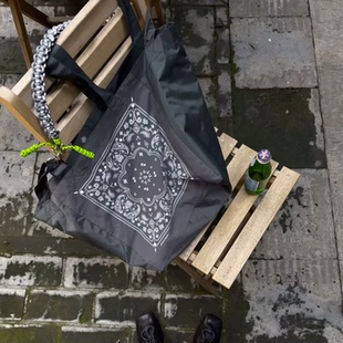 ZHUCHUNXI 腰果花度假尼龙拼接大包手提包出游 高圆圆吴谨言同款