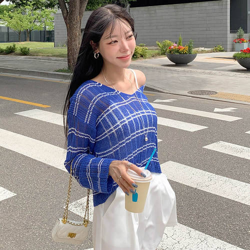 潮范镂空拼色横条纹轻薄针织衫