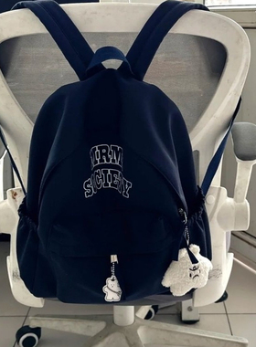 深邃蓝！韩国大容量字母双肩包女2026春季新款学生通勤电脑背包潮