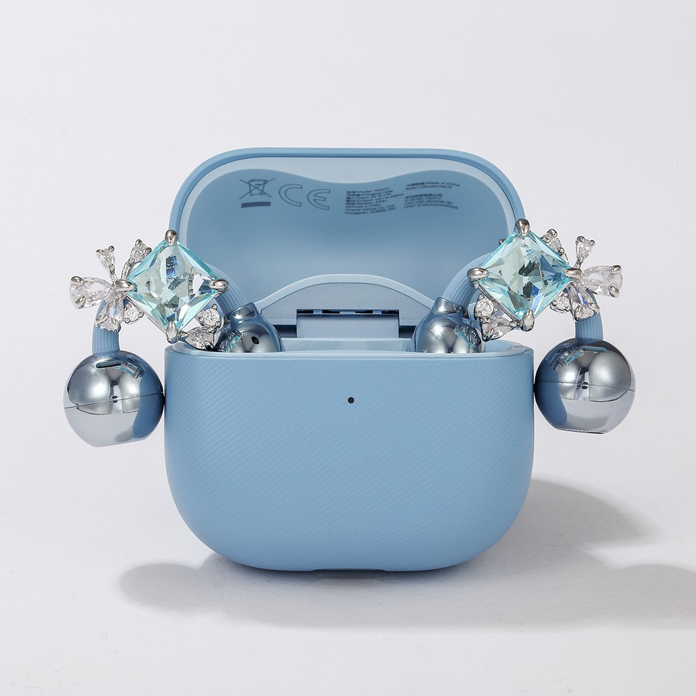 华为巴黎时尚周耳夹扣Freeclip