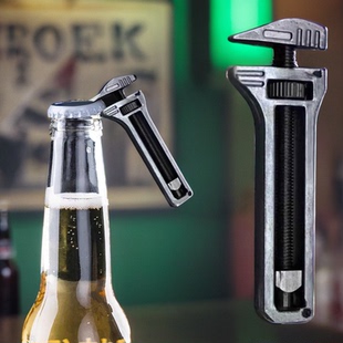 开瓶器触手可及的紧凑型多功能工具Compact Titanium Multitool