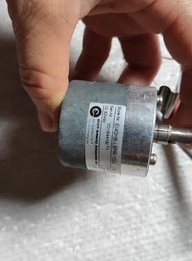编码器  EI40H8-L6PR-1024  成色如图  二