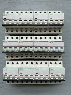 施耐德3P空开ic65ND32A-议价