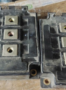 SP300Z2C 二手拆机 实物图 金脚旁边的柱子断了 看实