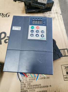 变频器SY8200H-2S1R5G 220V 1.5KW-议价