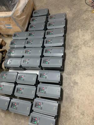 英威腾GD200A变频器22KWGD200A-02-022
