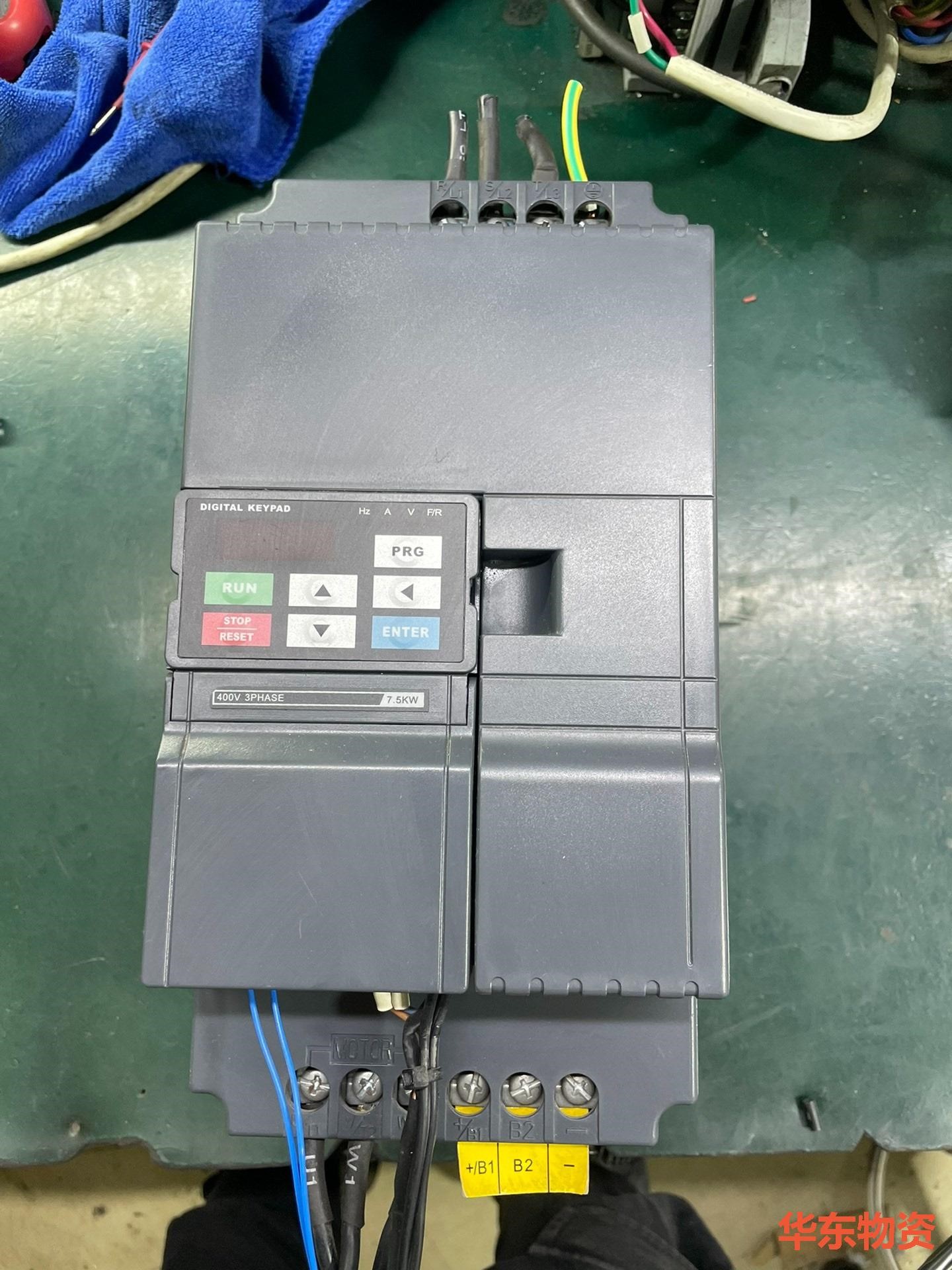 众辰变频器Z2400T-7R5GY、7.5KW、原装拆机、功