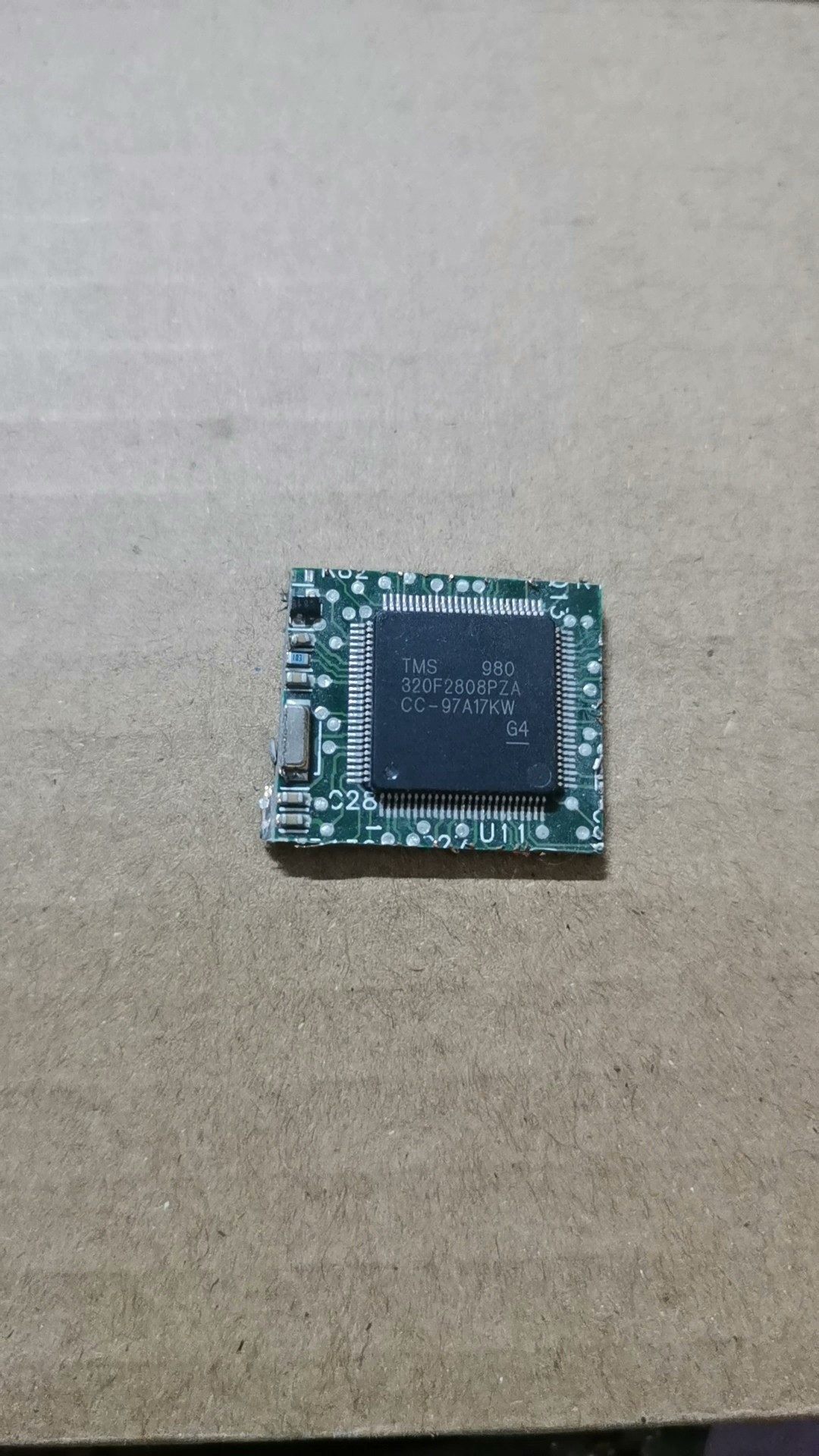 TMS 320F2808PZA  拆机件-议价