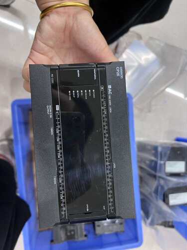欧姆龙PLCCP2E-E40DR-A实物拍摄-议价