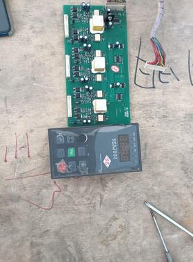 能士变频器NSA2000-55KW,驱动板一块,面板一块,包