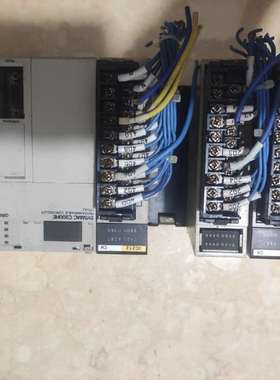 欧姆龙plcC200HE一个PA204S一个-议价