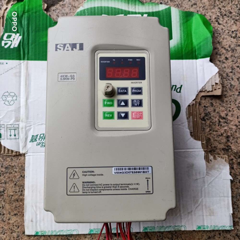 三晶变频器V004G3/V5R5P3二手拆机成色外观如图实