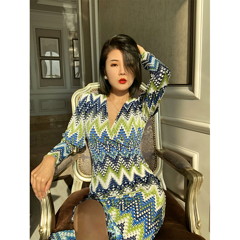 高定进口复古气质重工压胶针织