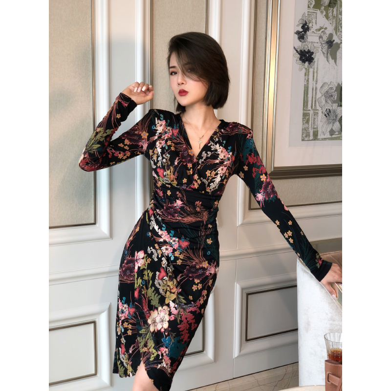 复古气质针织V领连衣裙