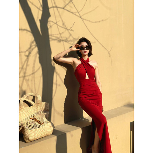 XULU原创新款纯色罗马布性感包臀裙交叉削肩修身腰部镂空连衣裙