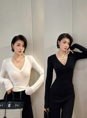 XULU原创慕斯棉V领拼接带子长袖性感T恤女气质修身内搭高弹打底衫